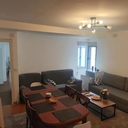 Apartment Amplio Piso Centrico